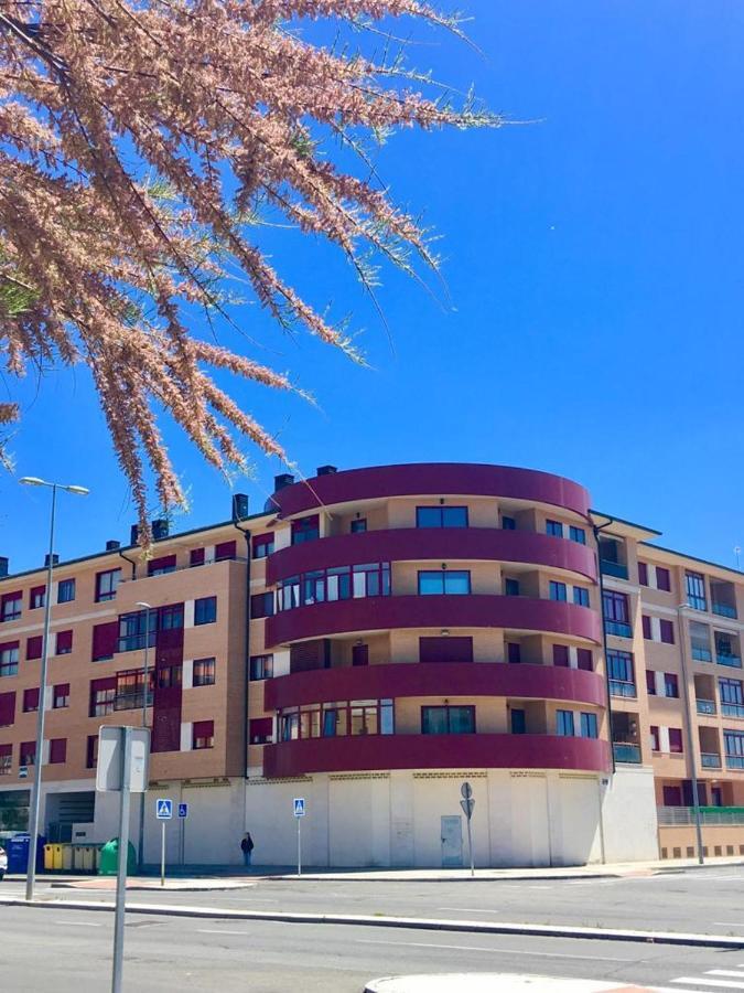 VUT sencilla y cómoda en Ávila capital. Esterno foto